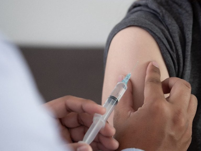 Les vaccinations : Typologie, importance et effets secondaires possibles