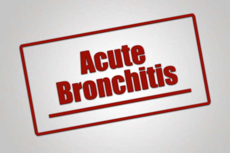 Bronchite aiguë chez l’adulte : causes, symptômes et traitements