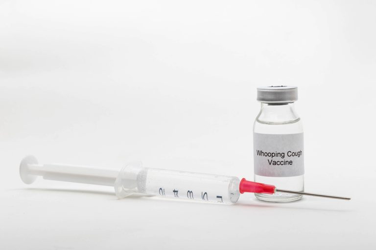 Vaccination contre la coqueluche : Efficacité, Effets indésirables et Contre-indications