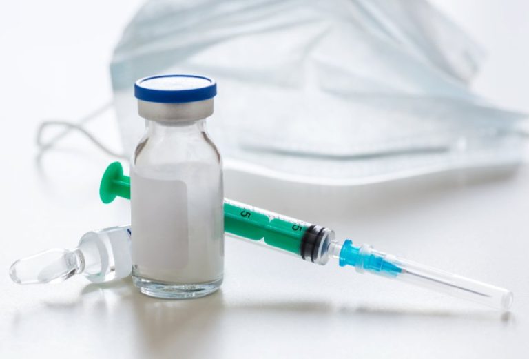 Hypersensibilité médicamenteuse : causes, symptômes, traitement