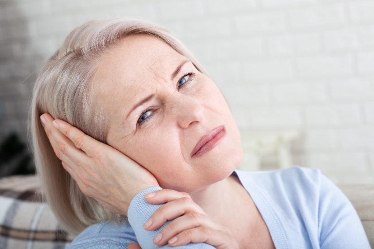 Névralgie du Trijumeau : Causes, Symptômes, Diagnostic, Traitement