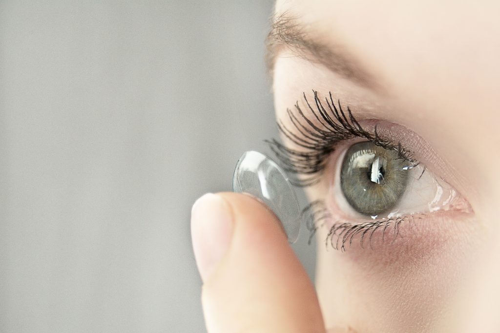 Comment porter des lentilles de contact ?