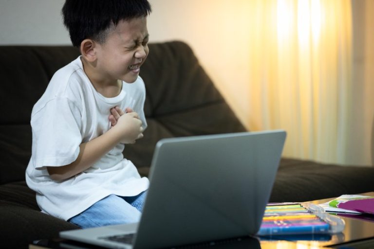 Les dyspnées aiguës de l’enfant : causes, symptômes et diagnostic