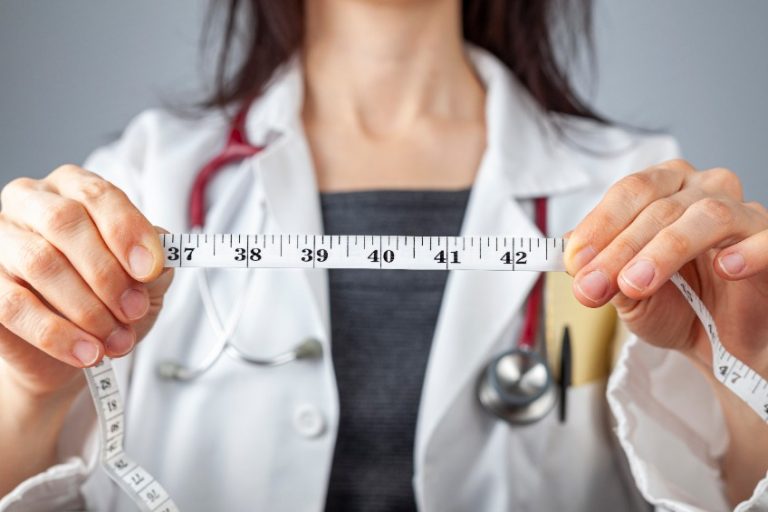 Obésité : Causes, Facteurs de risques, Symptômes, Traitement