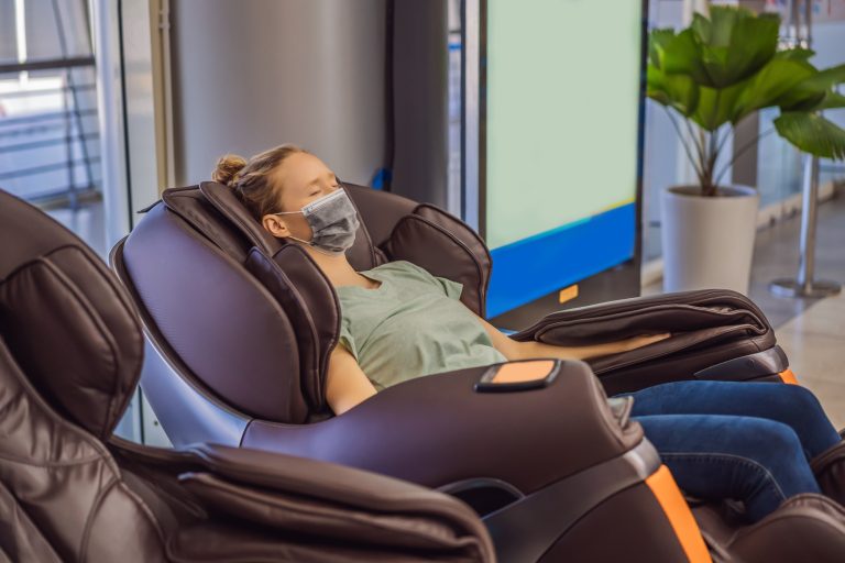Comment choisir le fauteuil massant parfait : critères et conseils d&rsquo;achat