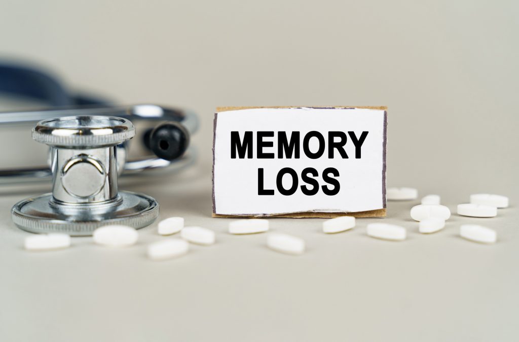 Ictus amnésique : causes, symptômes et traitements