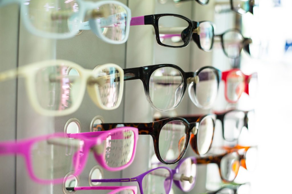Comment choisir ses lunettes de vue chez l’opticien ?