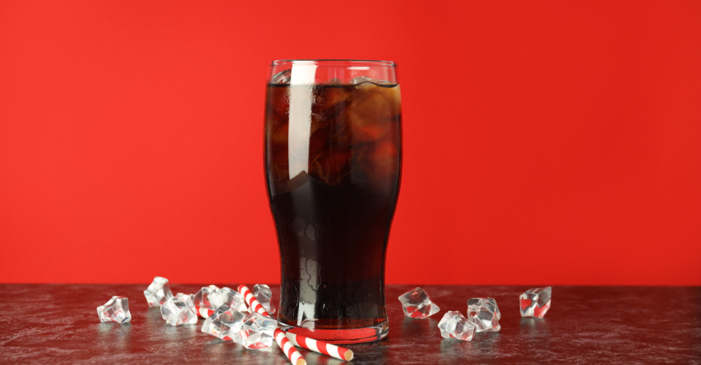 Crise de goutte et Coca-Cola : quel est le lien et faut-il arrêter d’en boire ? Crise de goutte et Coca-Cola