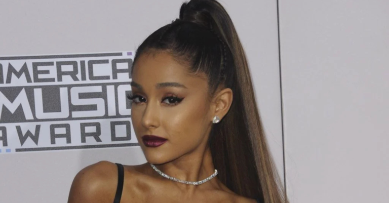 ariana grande malade